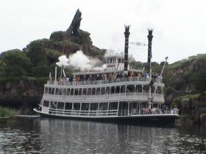 Tokyo_Disneyland_Riverboat